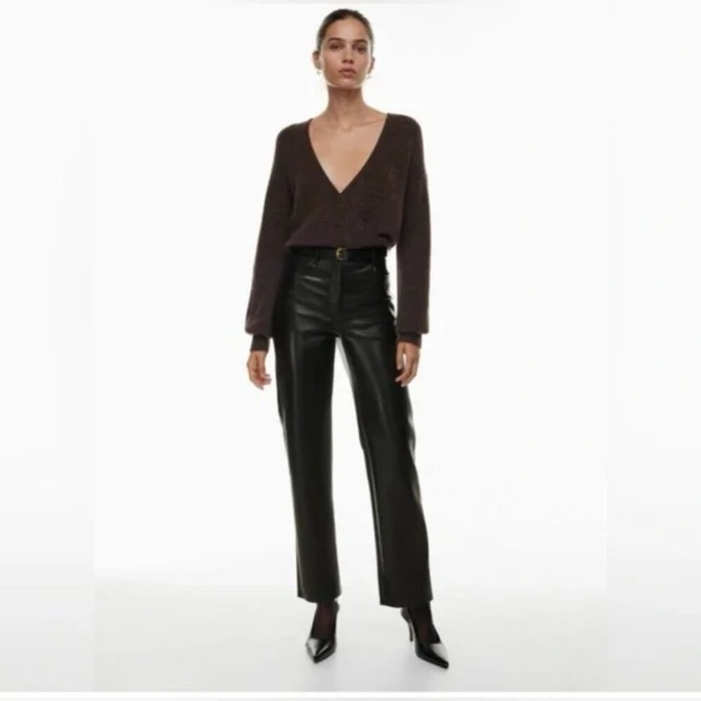 Wilfred Aritzia Black Straight Leg Vegan Leather Pants Size 2